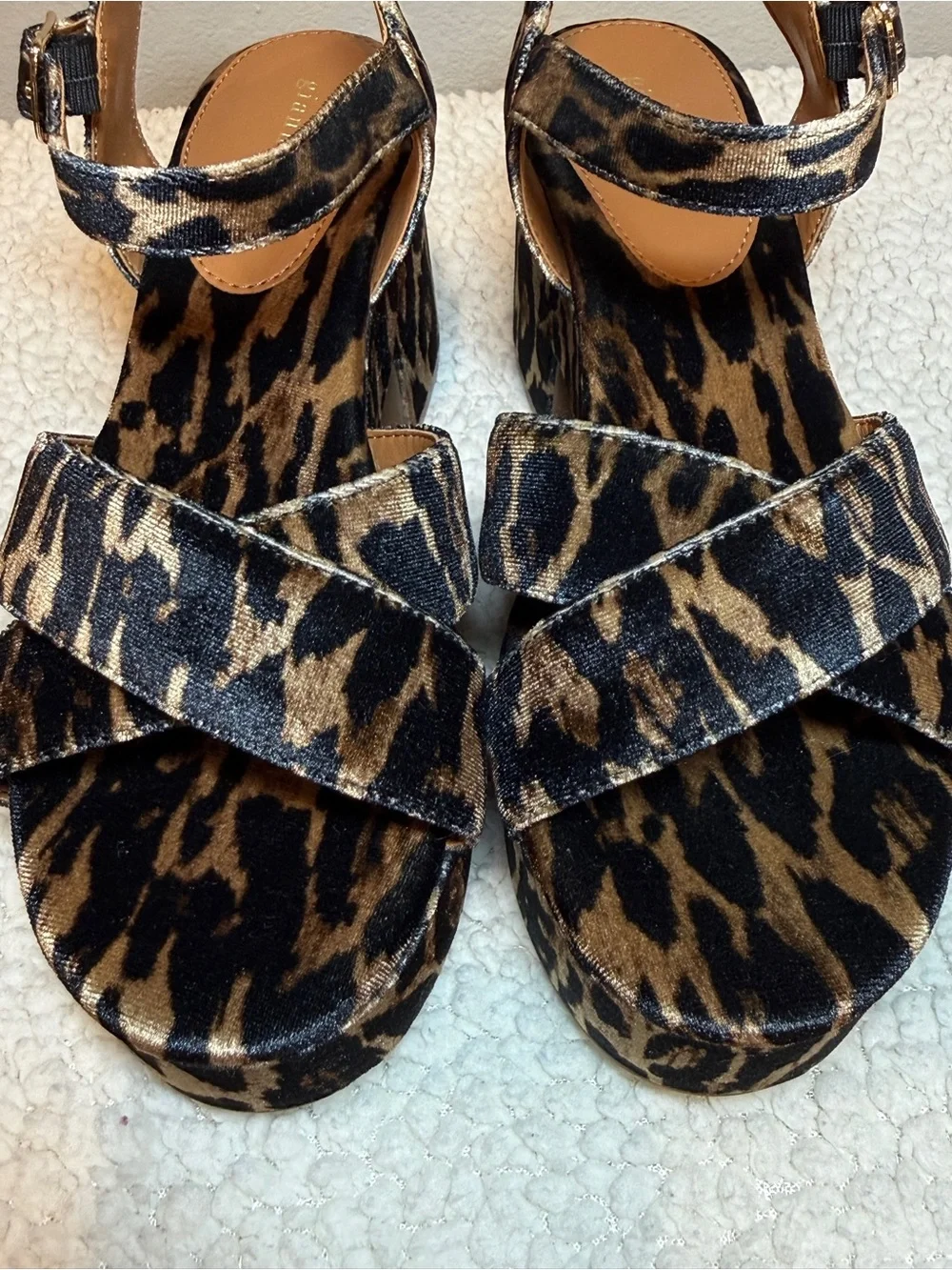 Gianni Bini Leopard Printed Velvet Cross Band Platform Sandals